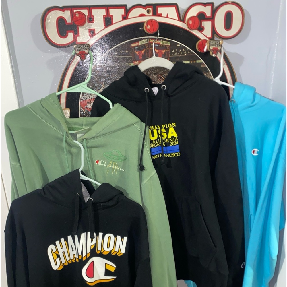 Champion hoody bundle of 4 size XL